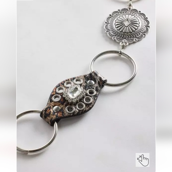 🆕️🤠 MEDALLION CHAIN LINK WESTERN BELT🤠 - Picture 5 of 8